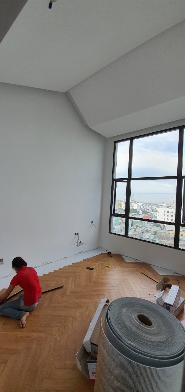Sàn gỗ ốp theo kĩ thuật, quy trình ốp sàn gỗ xương cá
