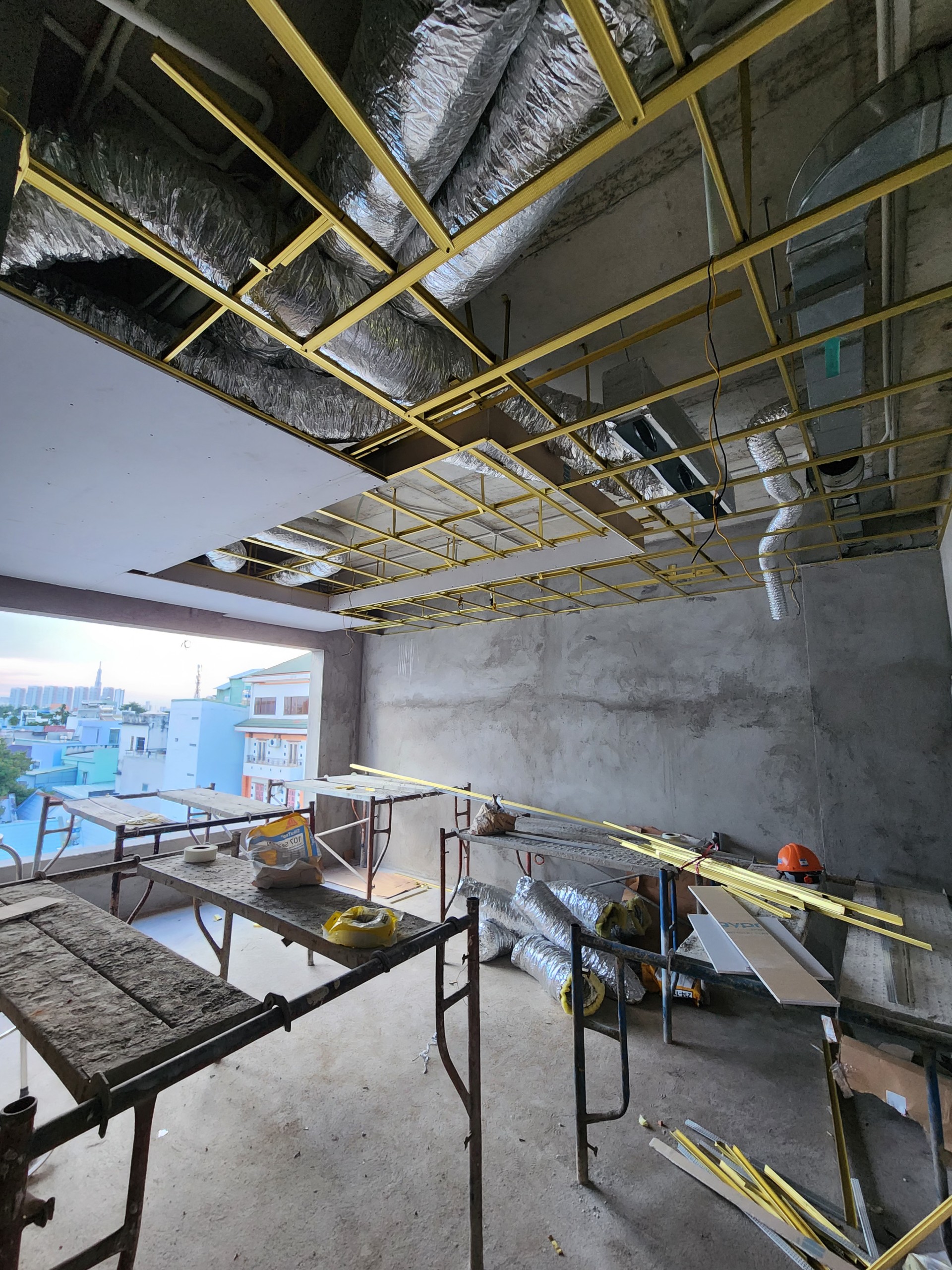 vật liệu hoàn thiện trần thạch cao khung chìm Vĩnh Tường